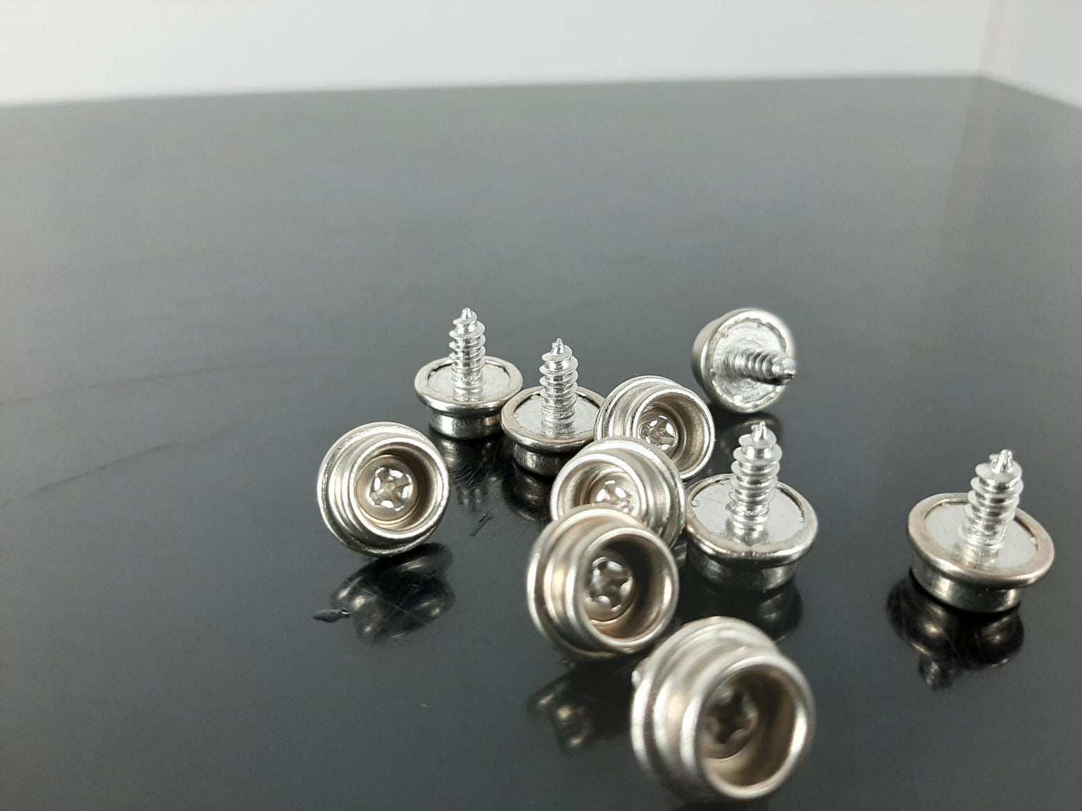 Clips/Fasteners — Ronco Furniture